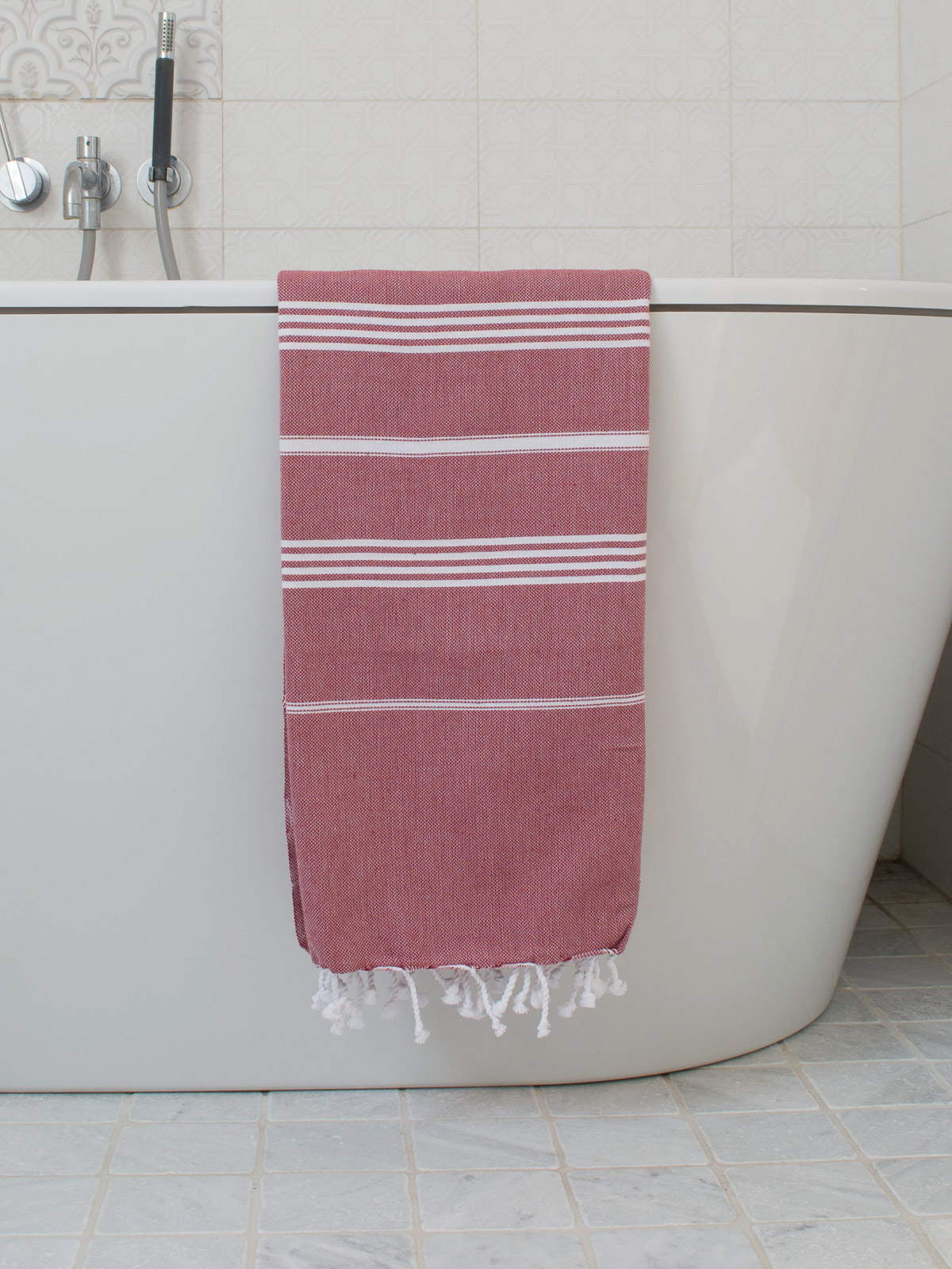 hammam towel burgundy red/white
